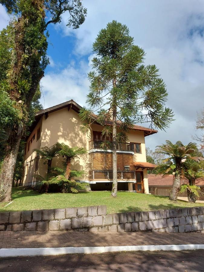 Apto Amplo e Aconchegante Próximo ao Lago Negro Gramado Exterior foto